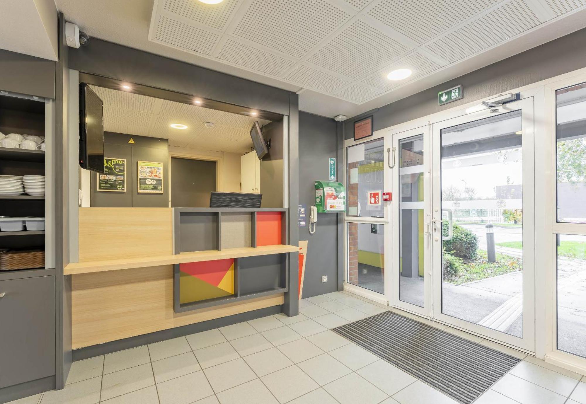 B&B Hotel Calais Coquelles Tunnel Sous La Manche Exterior foto