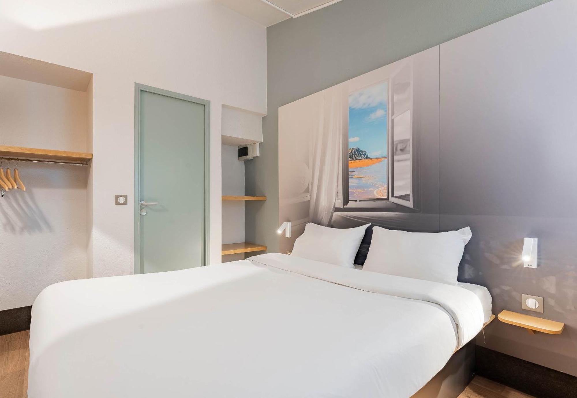 B&B Hotel Calais Coquelles Tunnel Sous La Manche Exterior foto