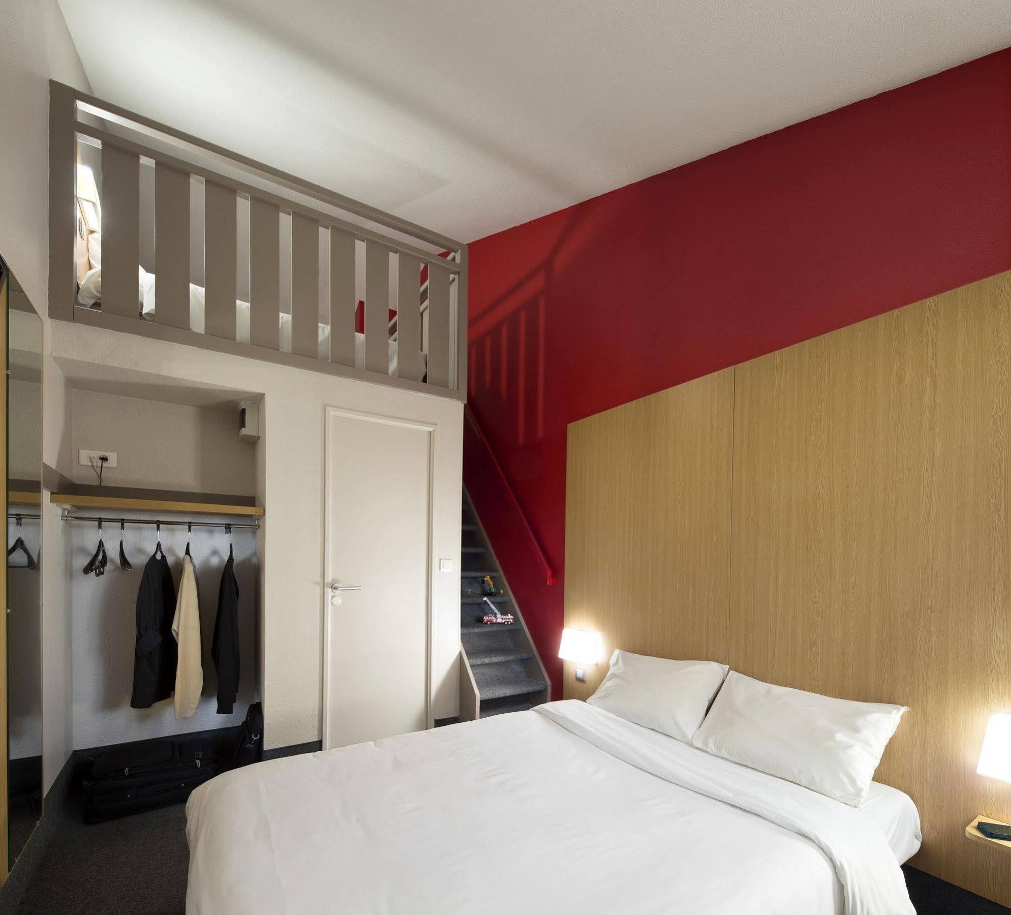 B&B Hotel Calais Coquelles Tunnel Sous La Manche Exterior foto